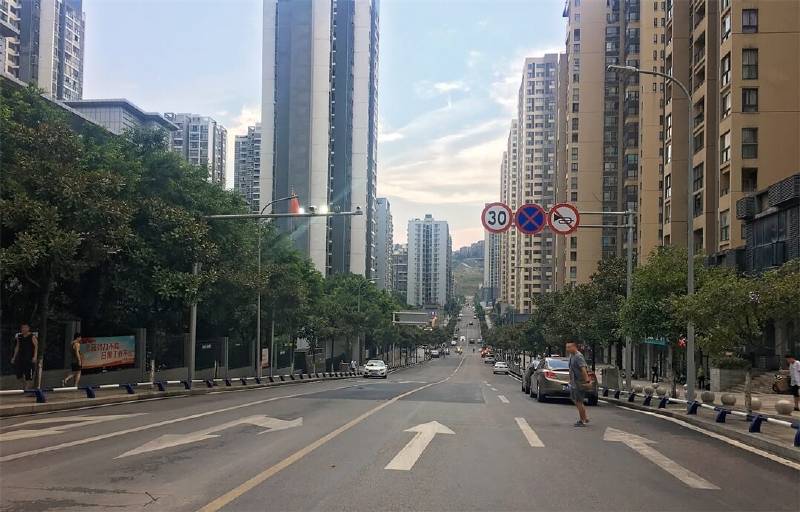 山城的风格很山城